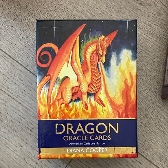 Dragon Oracle Cards - Picture 1 of 3